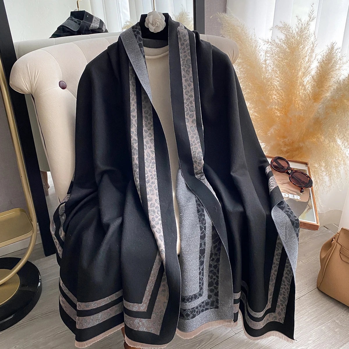 Women Winter Warm Luxury Imitation Cashmere Scarves Solid color Fashion Shawl Wrap Ladies Blanket Foulard Pashmina Bandana Scraf