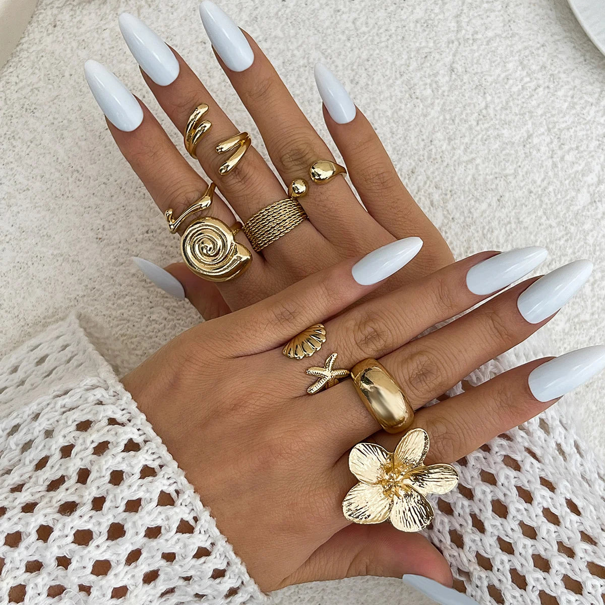 Vintage Gold Ring Set – 8-Piece Bohemian Flower, Shell & Geometric Design