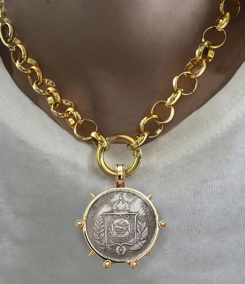 Hyperbole Gothic Cuban Chunky Necklace for Women Vintage Queen Coin Pendant Necklace Statement Hip hop Jewelry