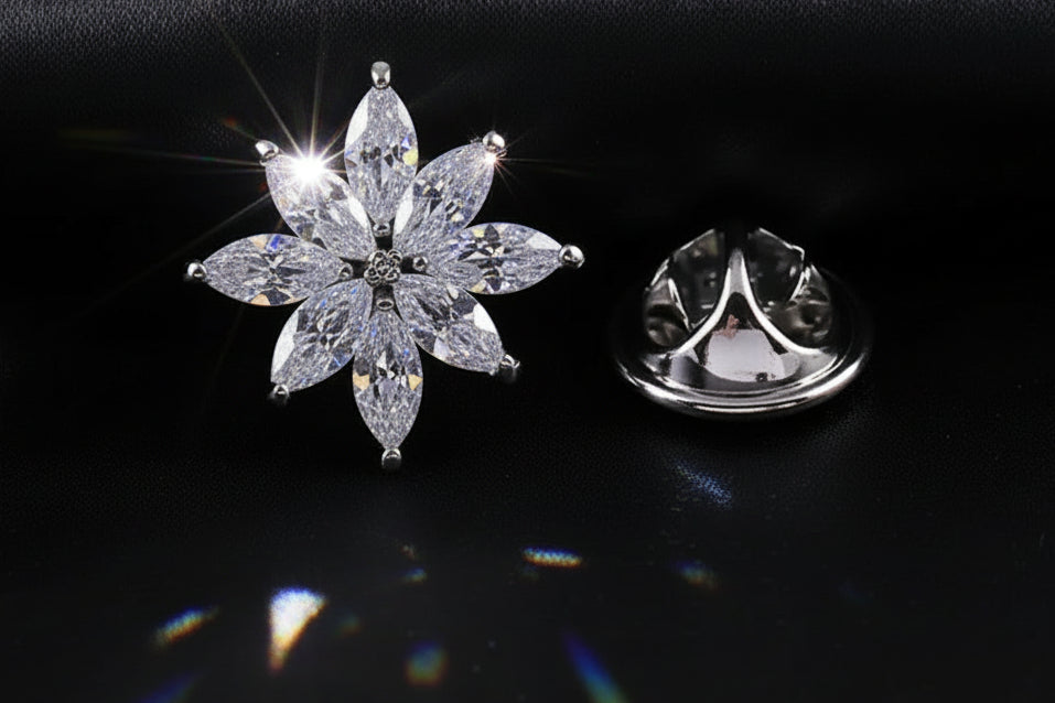 Trendy Brooch Pin Star Plated High Grade Zircon Unisex