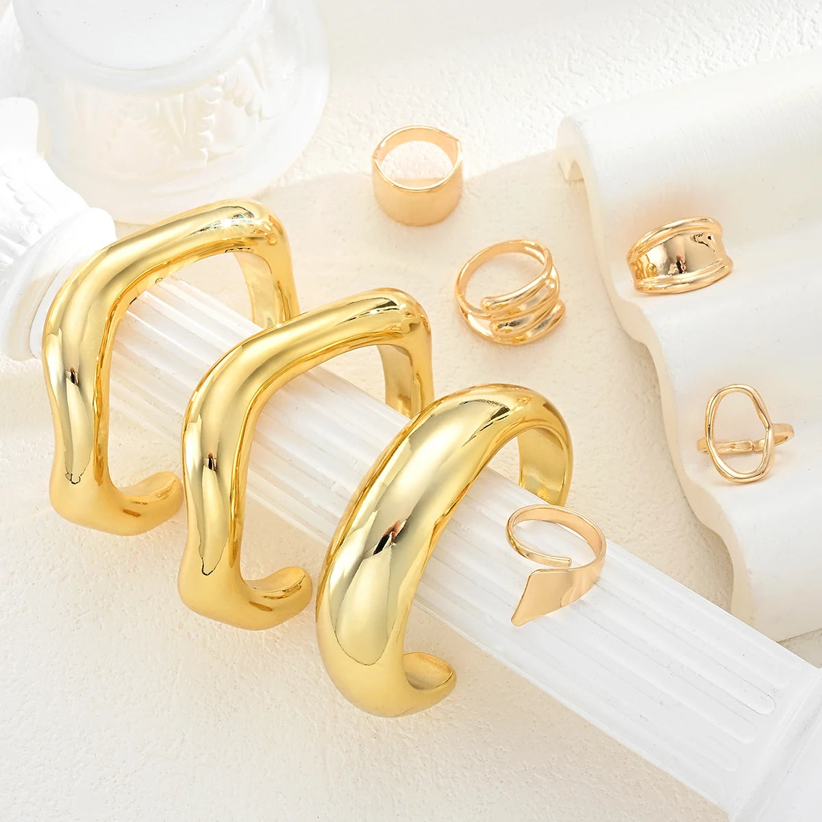 8 Pcs Vintage Chunky Gold Plated Jewelry Set for Women Geometric Stack Bangle Bracelets and Ring Set Statement Jewelry Gift 2026