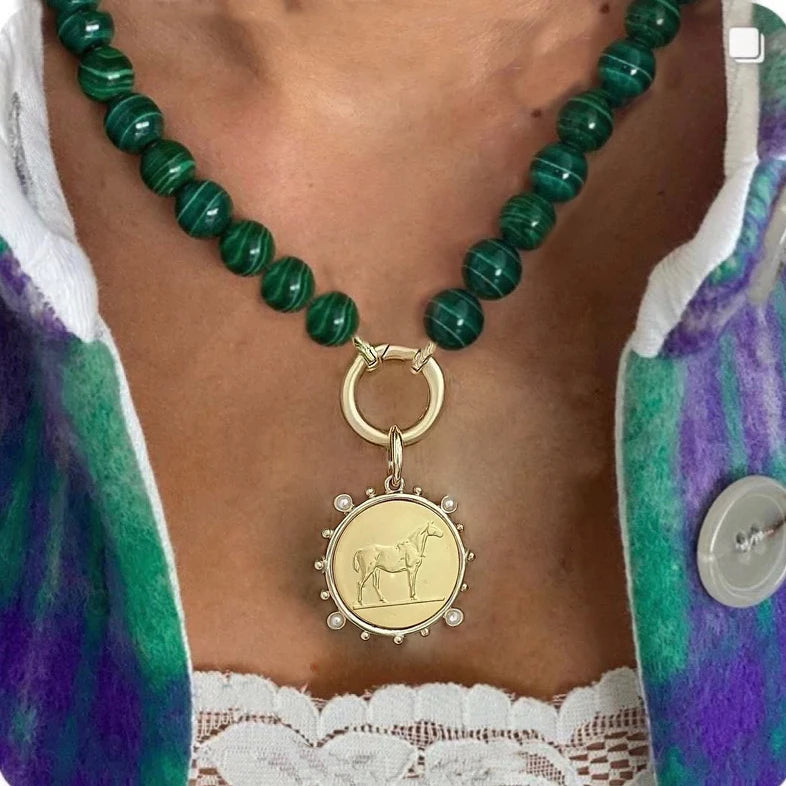 Hyperbole Gothic Cuban Chunky Necklace for Women Vintage Queen Coin Pendant Necklace Statement Hip hop Jewelry