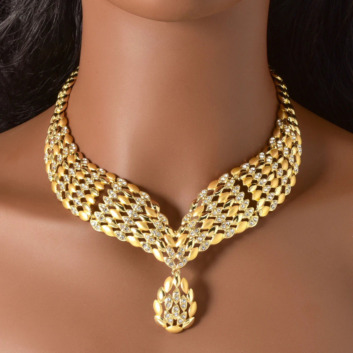 Luxury Gold-Plated 5-Piece Statement Jewelry Set – Necklace, Bracelet, Ring & Earrings