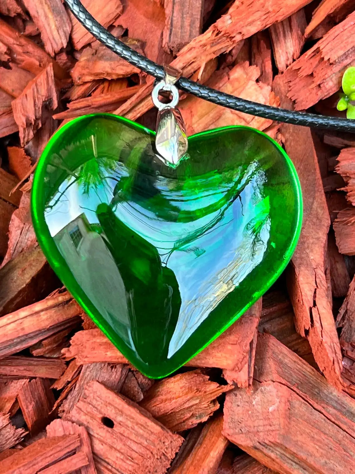 Glass green heart necklace