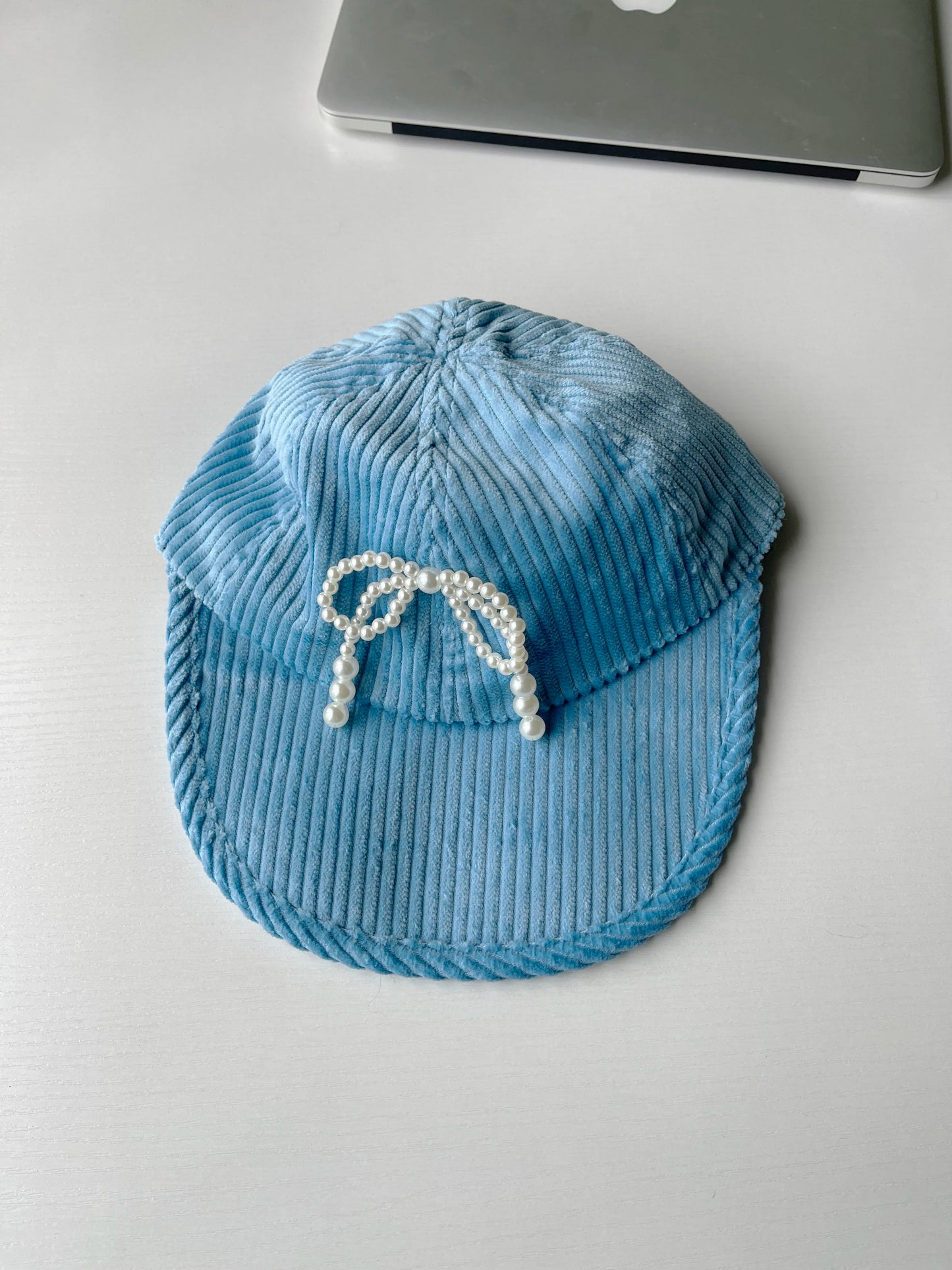 Corduroy flat brim cap