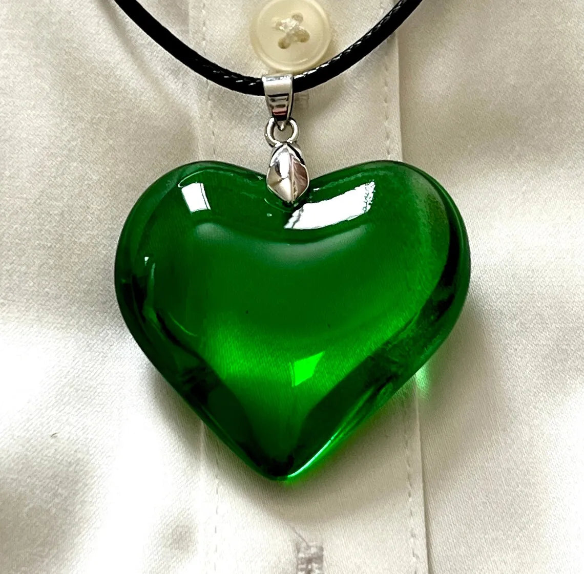 Glass green heart necklace