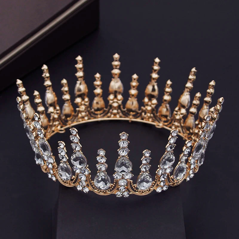 Round royalty crown