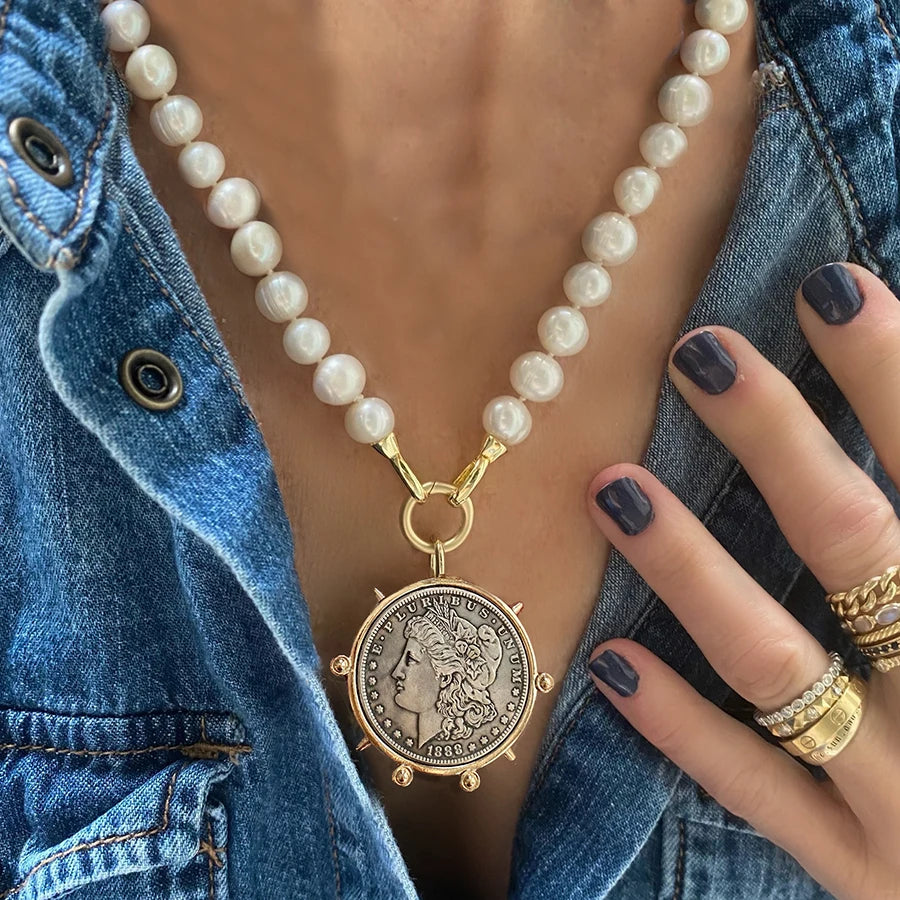 Hyperbole Gothic Cuban Chunky Necklace for Women Vintage Queen Coin Pendant Necklace Statement Hip hop Jewelry